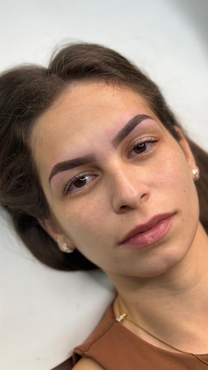 Design de Sobrancelhas